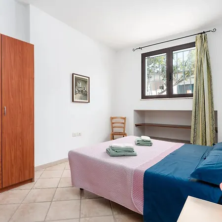 Apartament Su Nidu Virde